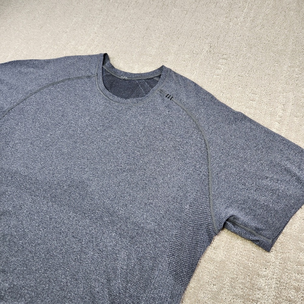 Lululemon Shirt Men XL Metal Vent Tech 2.0 SS Running Vented Quick Dry Gray